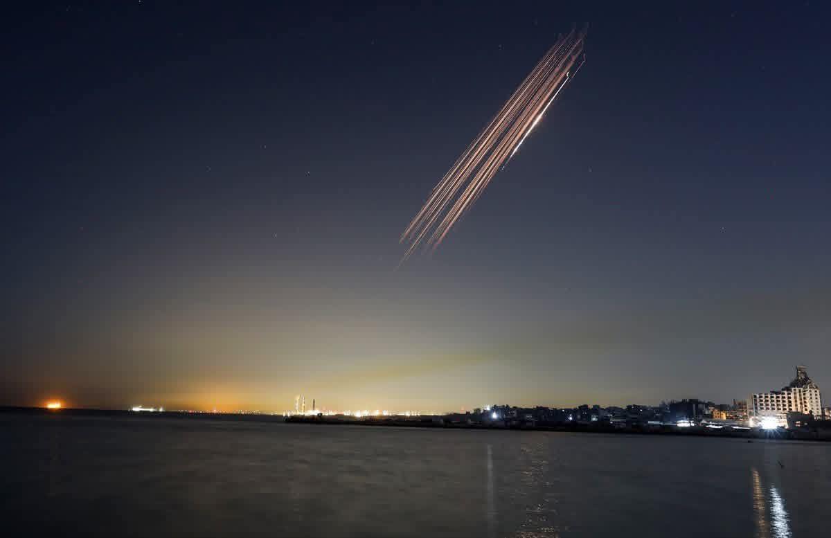 تېره شپه ایران د امریکا او اسرائیل ګڼ اهداف په نښه کړي