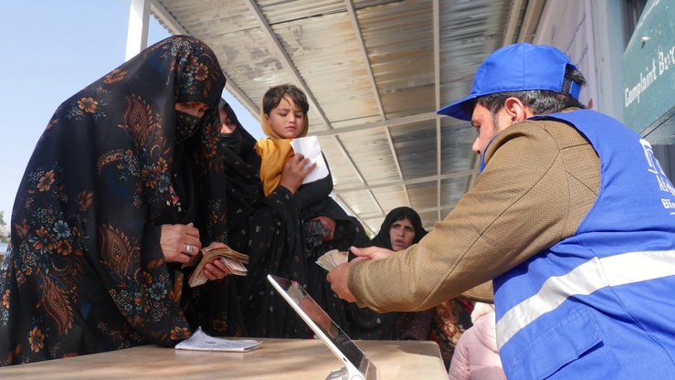 اوچا: افغانستان کې د بوديجې د کمښت له امله د ۱۴۵ ميليونه ډالرو په ارزښت پروژې ولاړې دي