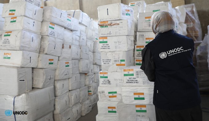 هند له افغانستان سره ۳۲ مټریک ټنه مرسته کړې