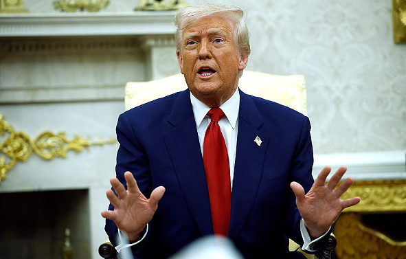 ټرمپ: هغو افغانانو سره به د اقامت اخیستو کې مرسته وکړم، چې مونږ ته ژمن وو