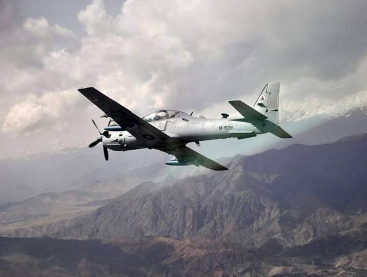 افغان هوایي ځواک لغمان کې پر طالبانو برید کړی