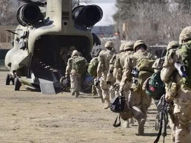 امریکايي سناتوران: د سرتېرو پرېکړه باید وځنډول شي.