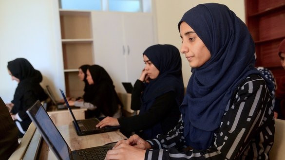 اقتصاد وزارت: د ښځینه کارکوونکو کار ته به بېرته اجازه ورکړل شي