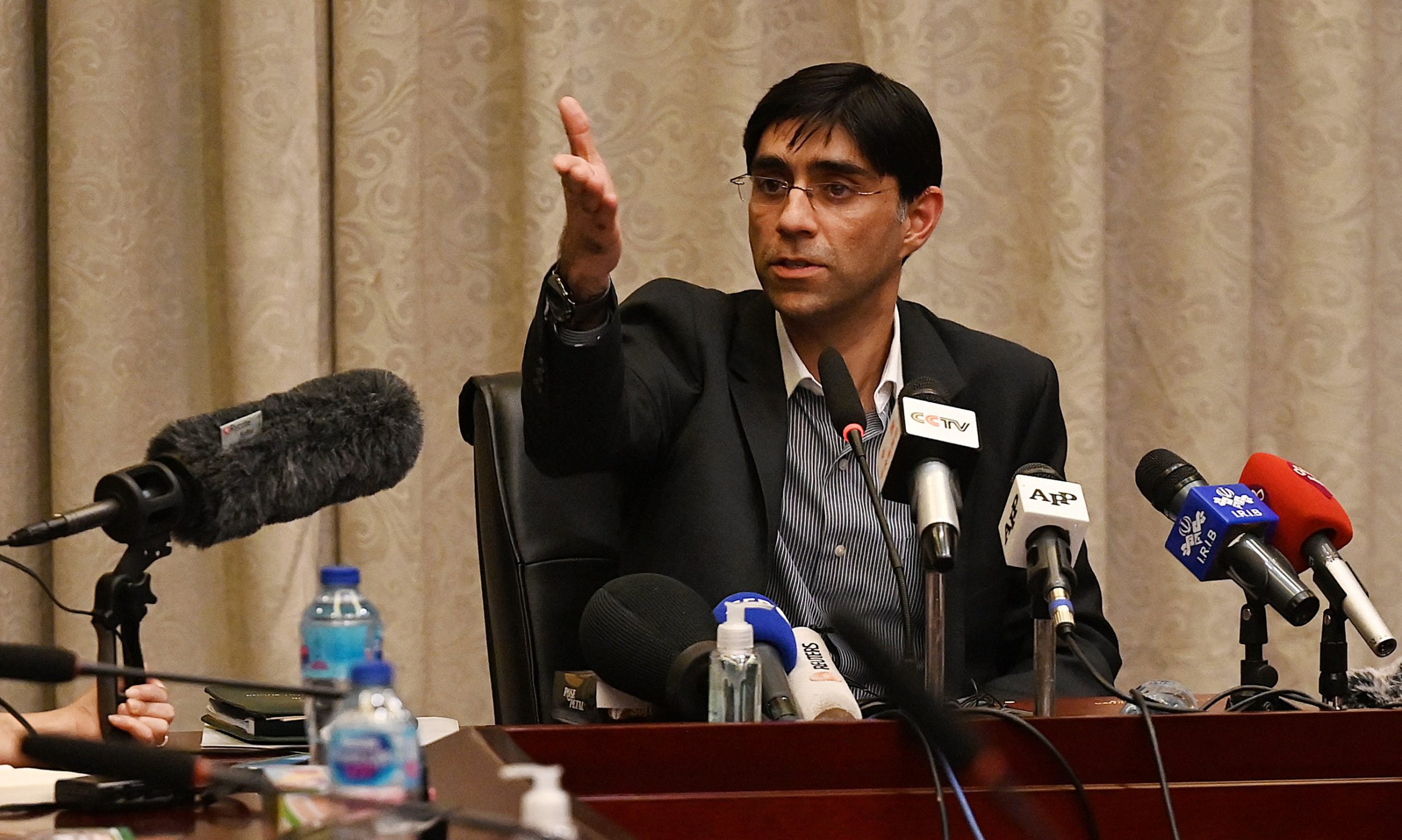 مؤید یوسف: د کابل حکومت ته داسې طرحه ورکوو، چې موسسې به یې له پاکستان څخه اجازه لیک اخلي