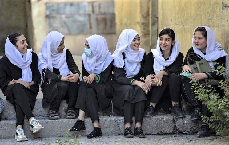 د پوهنې وزیر: د زده کړو پر یوې منظمې طرحې کار وران دی