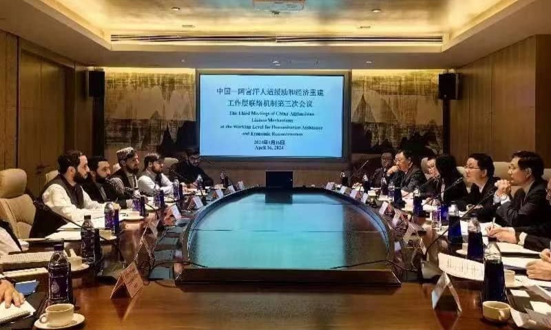 له چینايي لوري سره؛ د کابل او بیجنګ ترمنځ پر اړیکو او اقتصادي موضوعاتو خبرې شوې