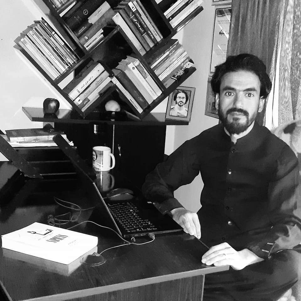 معترضه جمله په کومه نښه بېلېږي «–/،/ -، ()»؟