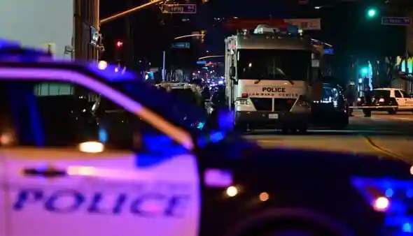 د امریکا لاس انجلس ښار ته نږدې یوه بریدګر لس کسان وژلي