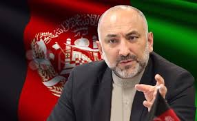 د بهرنیو چارو وزیر حنیف اتمر مسکو ته په سفر ولاړ