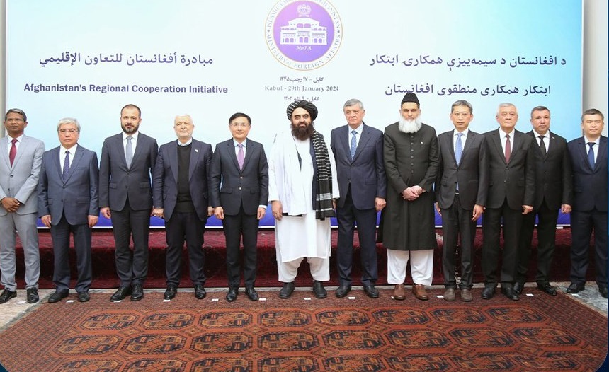 امیرخان متقي: د سیمې هېوادونو په افغانستان کې ثبات د ټولو په ګټه وبله