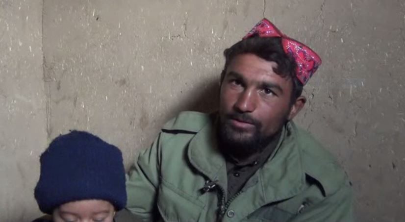 هرات کې یو کس د غربت له کبله خپله لور خرڅه کړې