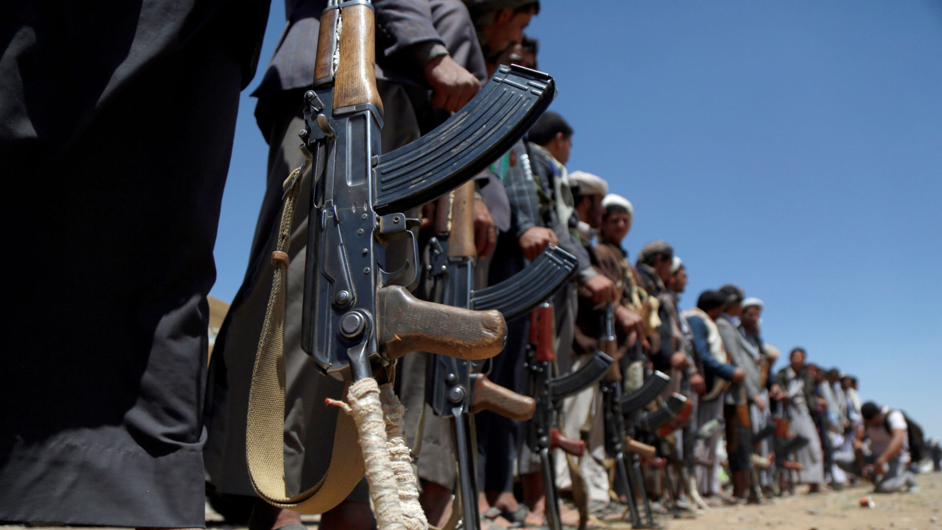 د نړۍ د نیابتي جګړو شالید: په روان کړکیچ کې افغانستان ته څه پکار دي؟