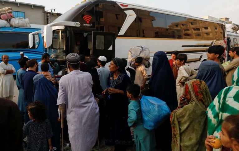 په تېره یوه میاشت کې د پاکستان له زنذانونو ۶۸۸ افغانان ازاد شوي