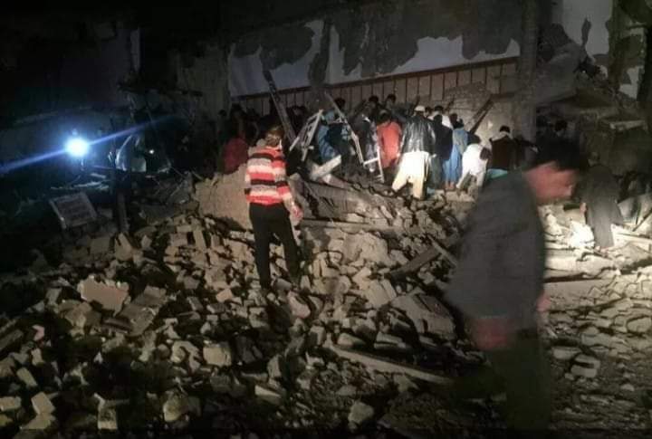 په هرات کې موټر بم برید 60 کسانو ته مرګ ژوبله اوښتې ده.