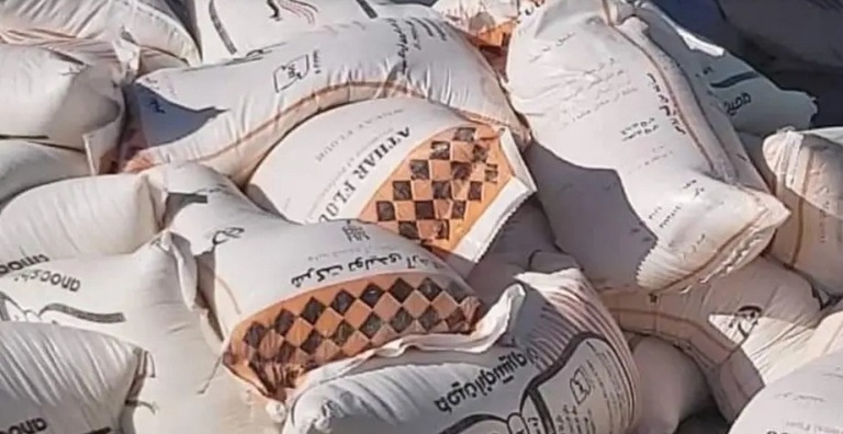 فراه کې له چاودیدونکو توکو بار موټر نیول