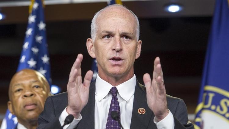 د امریکا سنا؛ افغانستان کې د ځواکونو پر پاتې کېدو ټینګار کړی