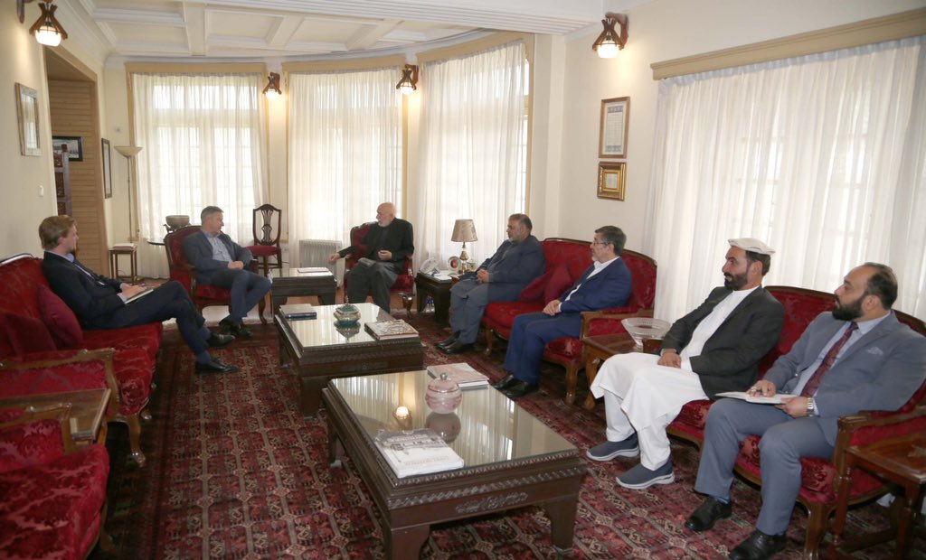 حامد کرزي د م،م د ځانګړي استازي له مرستیال سره کتلي