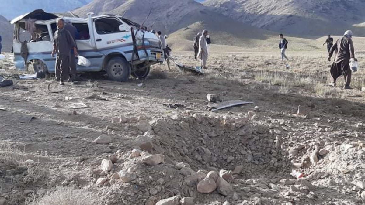 غزني کې د سړک غاړې ماين چاودنې نهه ملک وګړي شهيدان کړي