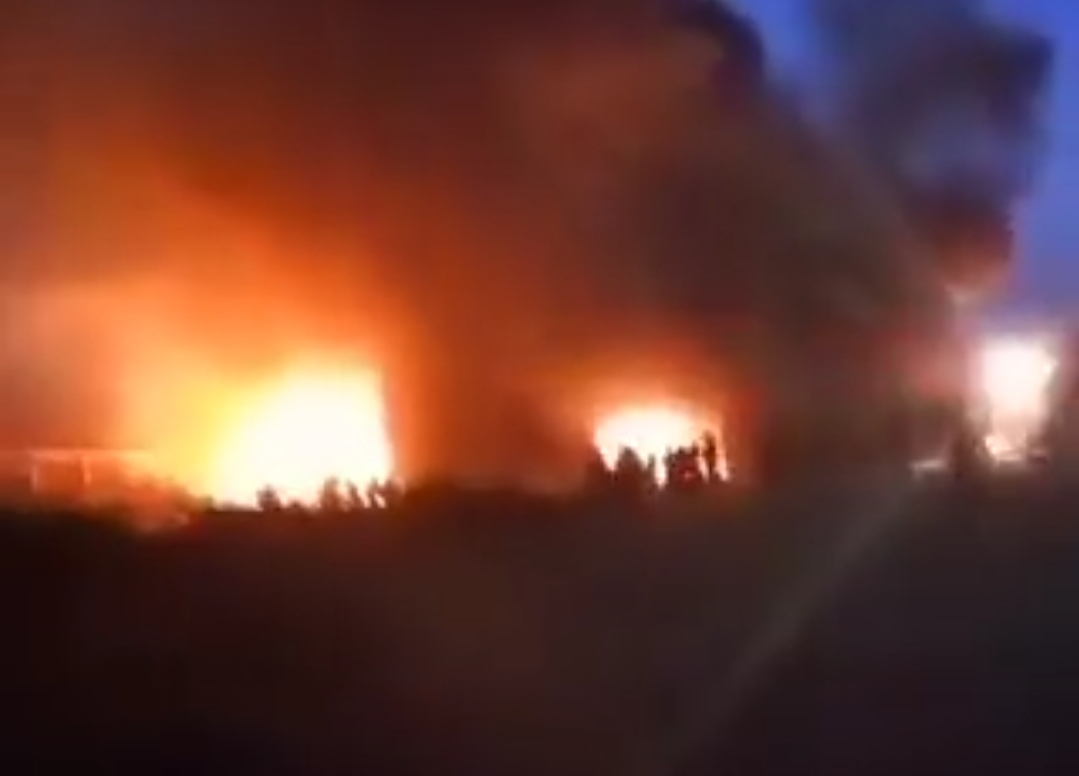 د کندهار په صنعتي پارک کې اورلګېدنې لسګونه زره ډالر زیان اړولی