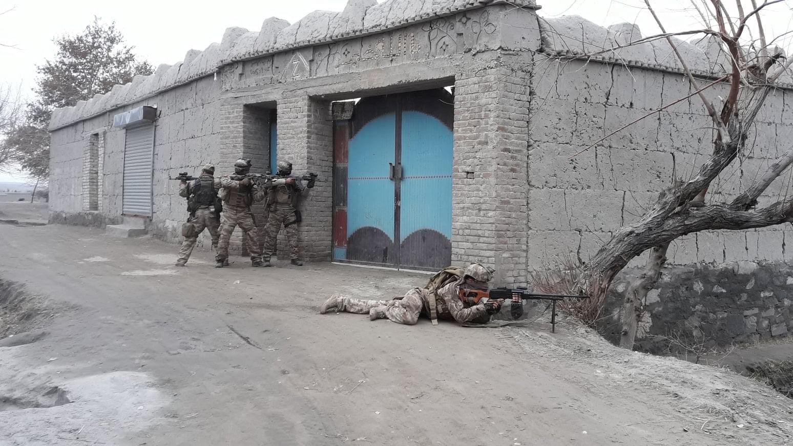 ننګرهار ولايت کې د داعش ډلې نهه غړي نيول شوي دي.