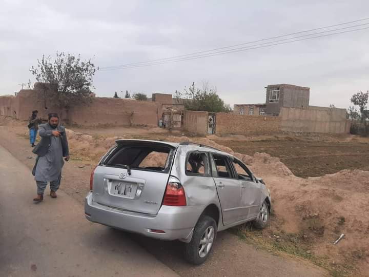 هرات کې د موټر چپه کېدو پېښه کې د واده زلمی او یو مېرمن مړه شوي