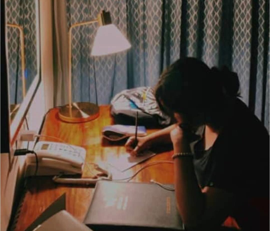 څرنګه‭ ‬شعر‭ ‬ولیکو؟