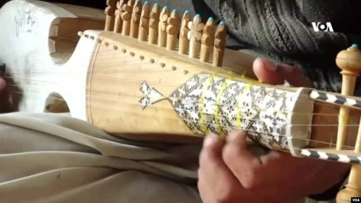 پاکستاني پولیسو پېښور ته ورغلي افغان هنرمندان نیولي او زندان ته یې اچولي