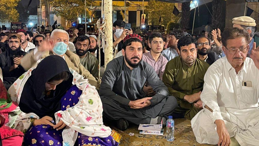 د پاکستاني پوځ د جبر پر ضد د منظور پښتین مبارزه؛ «دا څنګه ازادي ده؟»