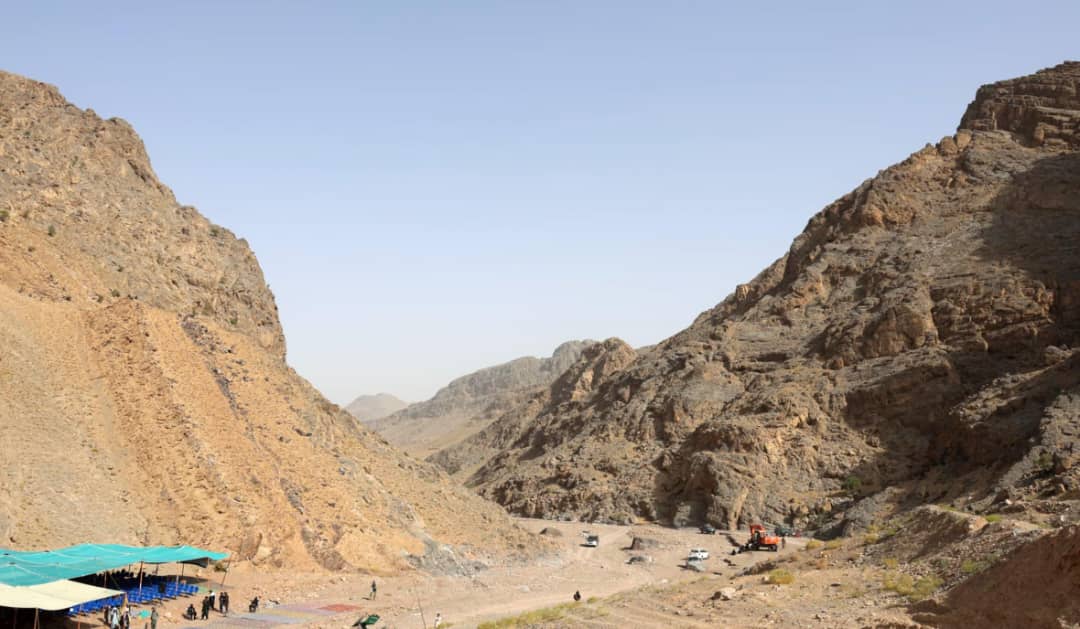 ارزګان کې د شفلوغ بند جوړولو چارې پیل شوې