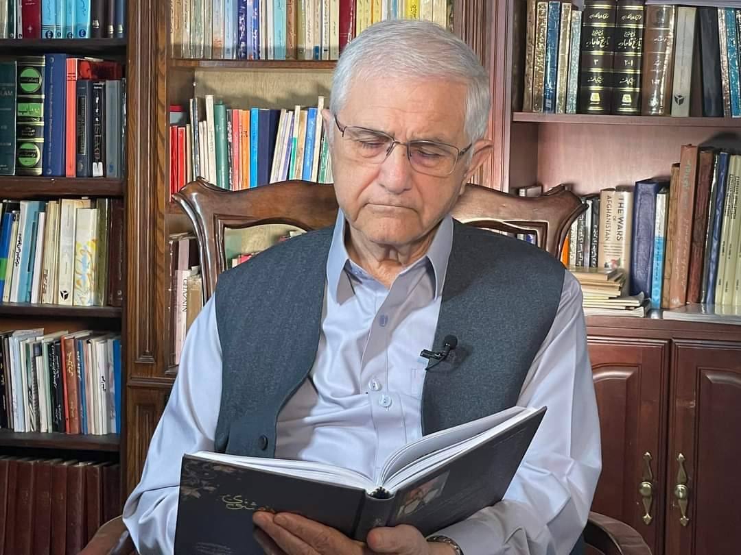 د ملایانو ټولې خبرې به منو؟