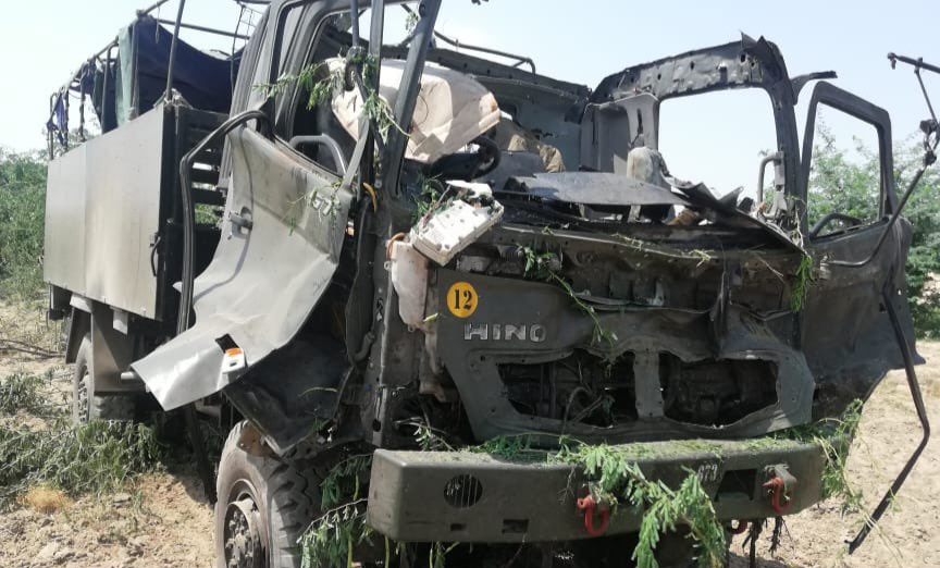 پاکستان؛ ځانمرګي برید کې ۲۳ پوځیان مړه او ژوبل دي