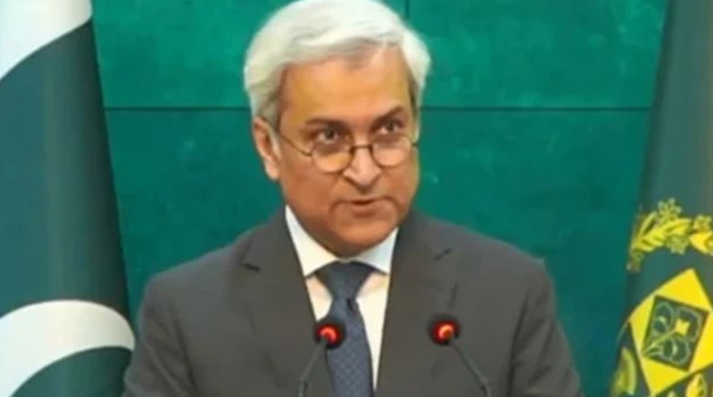 پاکستان: د افغانستان دننه د ترهګرو پر ضد د اقدام حق لرو