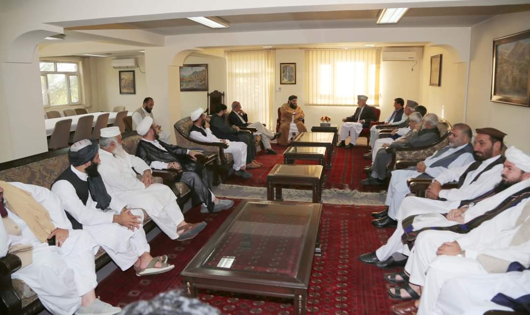 کابل ته د پاکستاني علماوو راغلي پلاوي له حامد کرزي سره کتلي