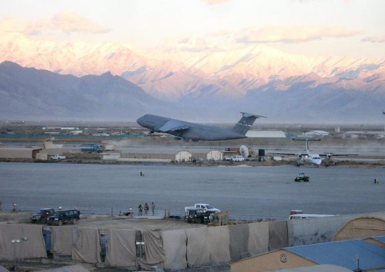 بګرام، چین، لویدیځ   د تاریخ یو عجیب تکرار