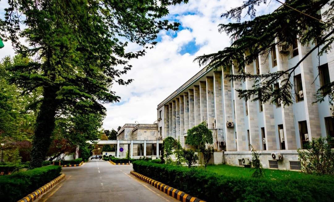 بهرنیو چارو وزارت: له ټولې نړۍ سره مثبتې اړیکې غواړو