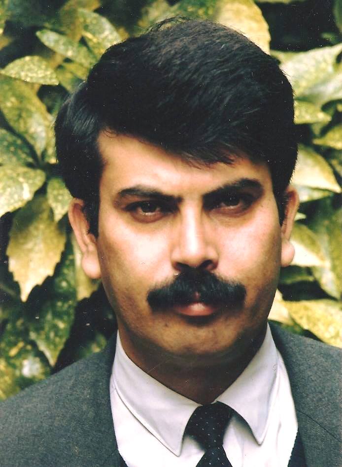 د ښاغلي صدیق کاوون توفاني کتابونه