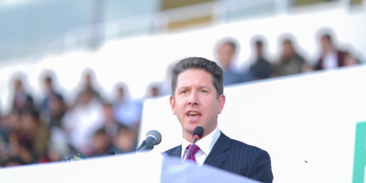 برېتانیا: افغانستان په سخت وضیعت کې دی، بشري مرستې ورسره ډېروو