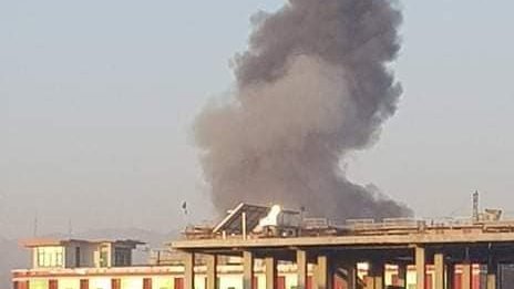 په خوست کې د موټر بم بريد له امله ٢ تنه وژل شوي او ٢٣ نور ټپيان دي.