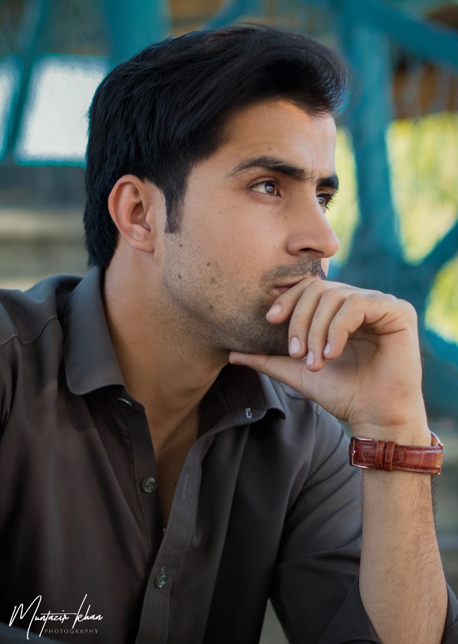Muntazir Khan Biography
