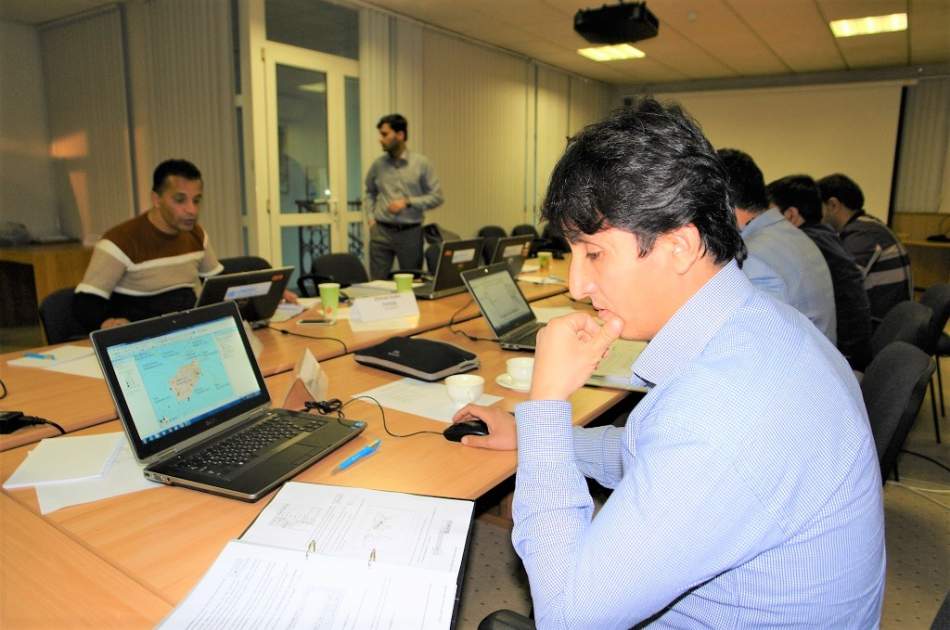 نوی کال؛ دولتي ادارو کې د کار د پیل او پای وختونه اعلان شول