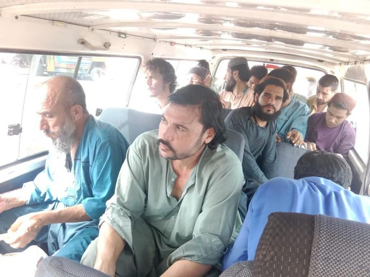 د کراچۍ له زندانونو ۱۳ تنه نور افغان بندیان راخوشې شول