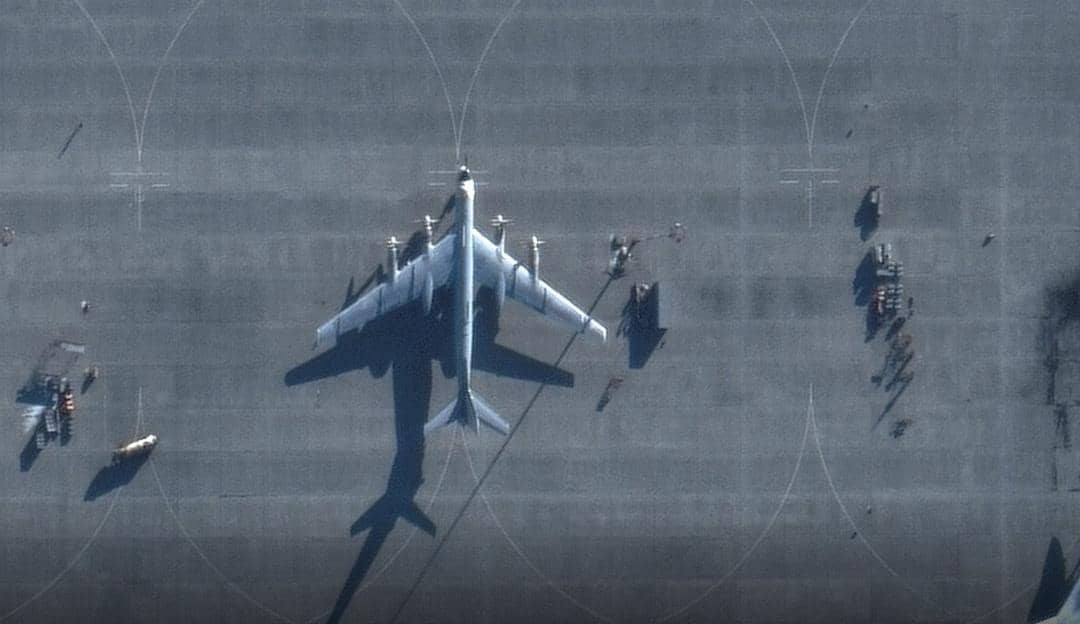 د اوکراين او روسيې د جګړو دوام؛ اوکراين د روسيې اټومي بم وړونکې الوتکې په نښه کړي