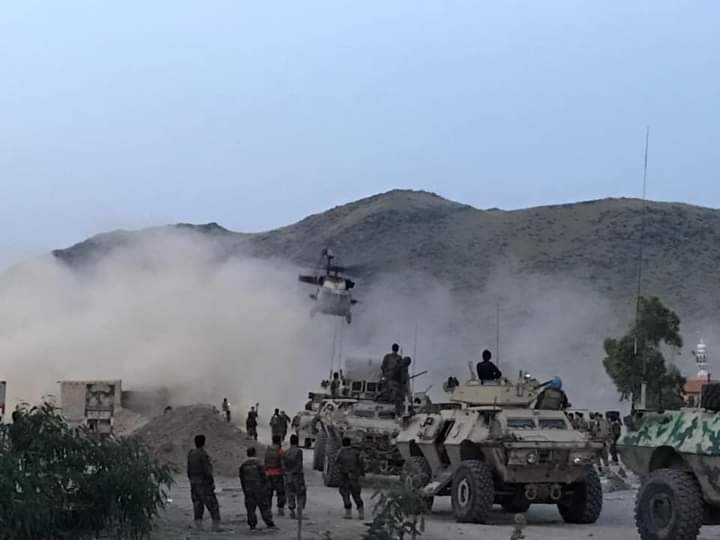 دفاع وزارت: اوه ولایتونو کې افغان ځواکونو ۱۸۱ طالبان وژلي.