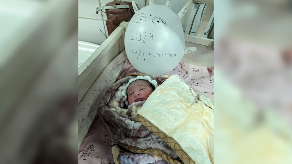 بې‌پولې ډاکټران: په افغانستان کې د ۲۰۲۴ کال لومړنی ماشوم خوست کې زيږېدلی