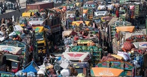 مولوی کبير: له افغان کډوالو سره روان چلند د اسلامي او نړيوالو اصولو خلاف دی